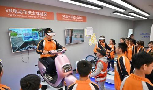 �������_(k��i)չ2026��ȫ��(gu��)��С�W(xu��)����ȫ�����ܻ��(d��ng) ��(y��n)���ڻ��(d��ng)�����κ���ʽ�M(j��n)���̘I(y��)����